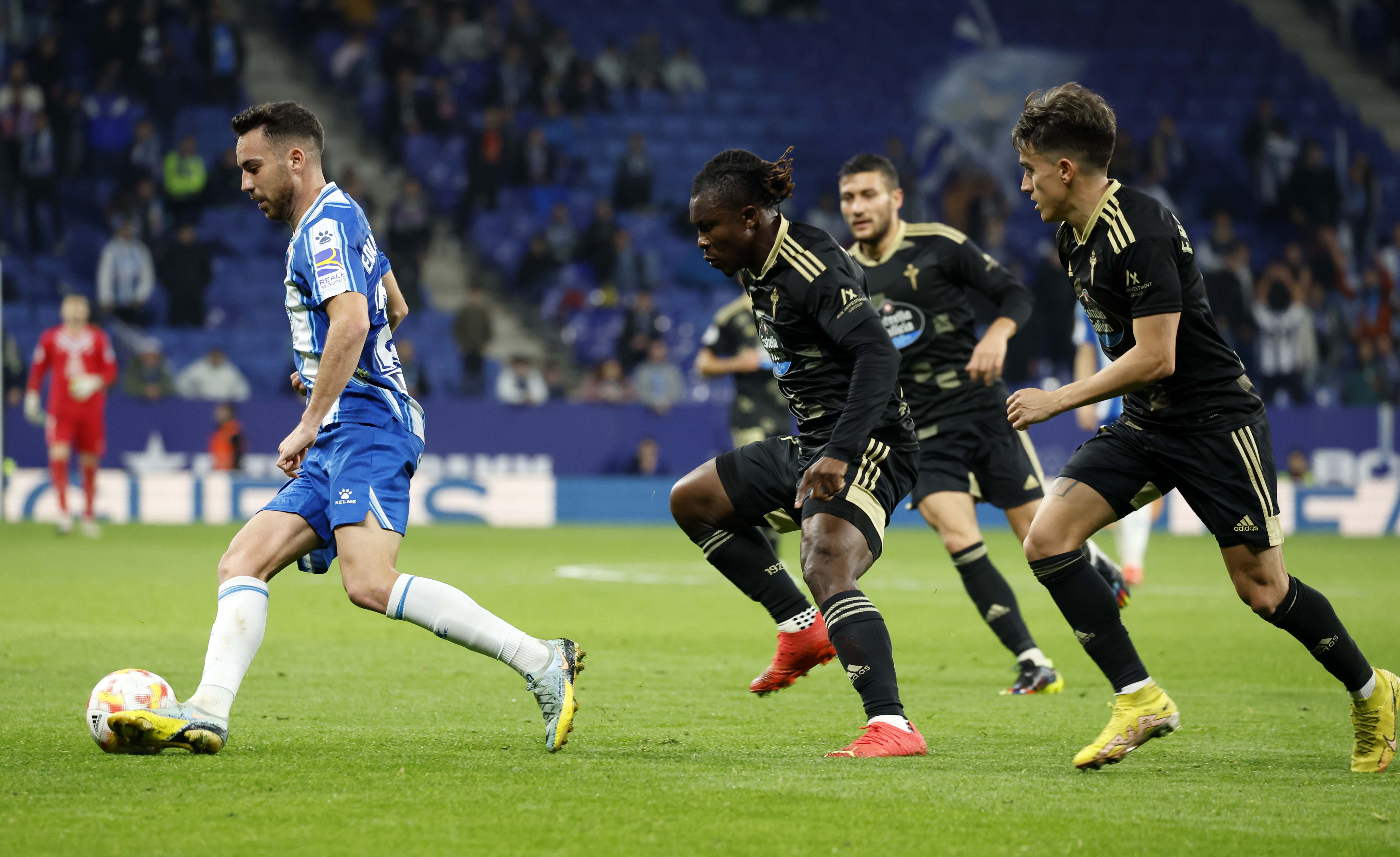 冲刺阶段莱比锡调整名单以备国王杯，远射贴柱环节打磨，态度坚定，轮换策略成焦点